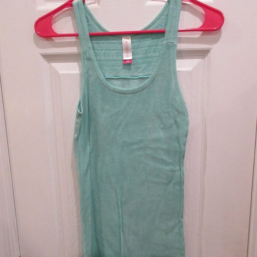 No Boundaries women's extra long tank top about 28" long